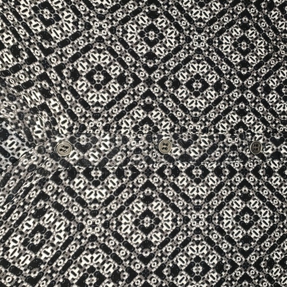 3/$12 Blouse Tunic V Neck Button Down Black Grey White XL-runs small - Picture 4 of 13